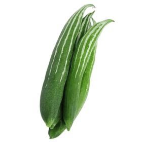 कुशी  शुद्ध और ताज़ा चचिंडा (Snake Gourd)